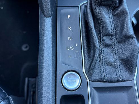 Used 2019 Volkswagen Atlas SE image 38