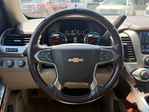 Used 2018 Chevrolet Suburban Premier AWD/4WD image 45