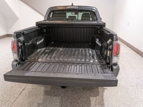Used 2023 Toyota Tacoma TRD Sport AWD/4WD image 12