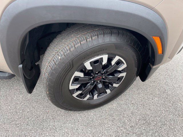 Used 2022 Nissan Frontier Pro-X RWD image 20