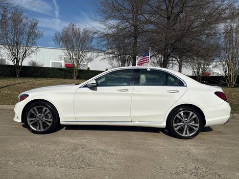 Used 2019 Mercedes-Benz C 300 4MATIC Sedan image 5