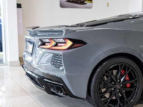 Used 2024 Chevrolet Corvette Stingray Premium Cpe w/ Z51 Performance Package RWD image 13