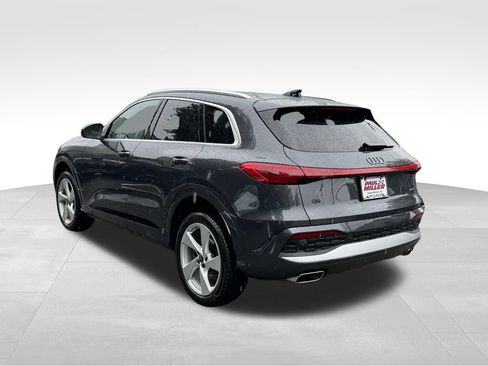 Used 2025 Audi Q5 Premium w/ Premium Plus AWD/4WD image 5