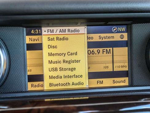 Used 2012 Mercedes-Benz SLK 250 image 27