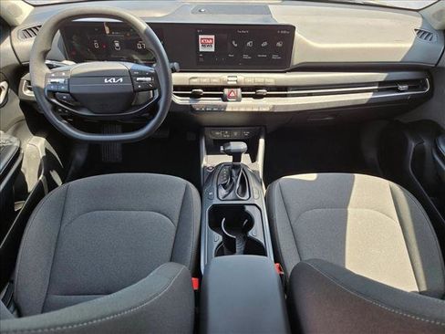 Used 2025 Kia K4 FWD image 16