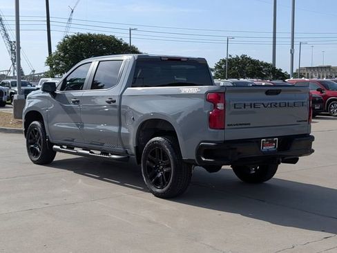 Used 2025 Chevrolet Silverado 1500 Custom Trail Boss w/ Turbomax Blackout Package AWD/4WD image 9