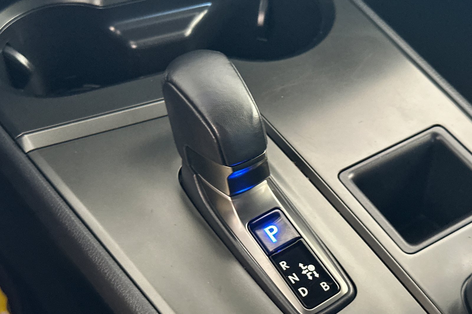Certified 2025 Lexus UX 300h FWD image 18