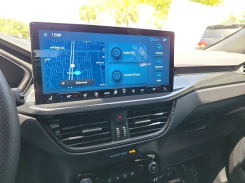 Certified 2025 Ford Escape ST-Line w/ Tech Pack #1 FWD image 21