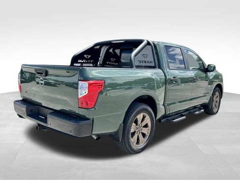 Certified 2024 Nissan Titan SV w/ SV Bronze Edition Package image 6