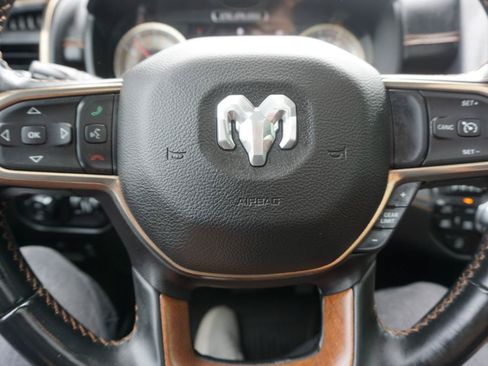 Used 2021 RAM 1500 Limited w/ Body Color Bumper Group AWD/4WD image 25