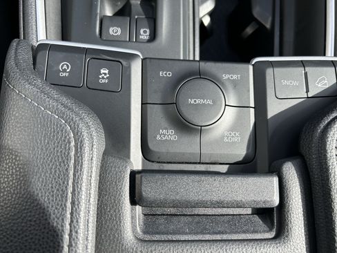 Certified 2026 Toyota Grand Highlander AWD image 35