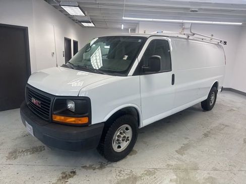 Used 2014 GMC Savana 2500 Extended image 4