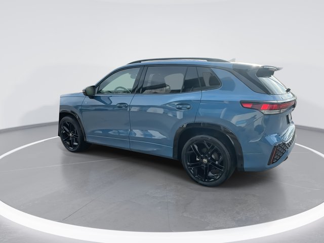 New 2026 Volkswagen Tiguan SE R-Line FWD image 6