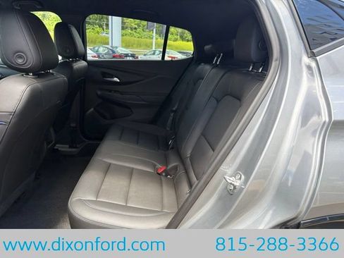 Used 2025 Buick Envista Sport Touring w/ Convenience I Package FWD image 22