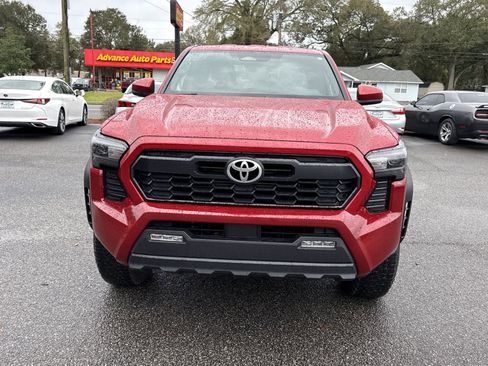 Used 2025 Toyota Tacoma TRD Off-Road AWD/4WD image 8
