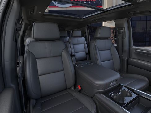 New 2026 Chevrolet Suburban RST w/ Advanced Technology Package AWD/4WD image 40