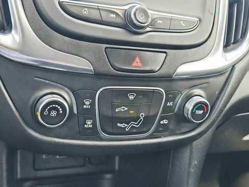 Used 2020 Chevrolet Equinox LT image 26