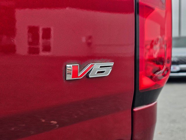 Used 2021 Chevrolet Colorado Z71 w/ Safety Package AWD/4WD image 17