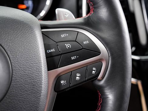 Used 2021 Jeep Grand Cherokee Trailhawk w/ Trailhawk Luxury Group image 14