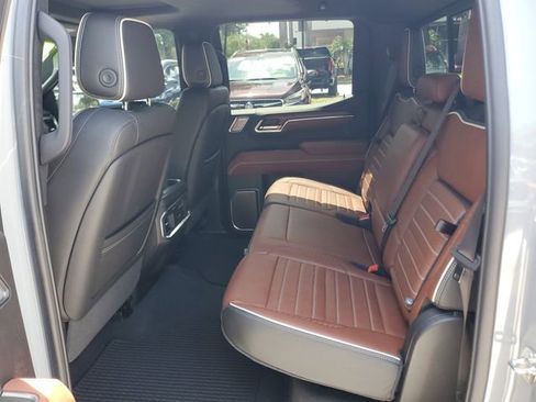 Certified 2024 GMC Sierra 1500 Denali Ultimate AWD/4WD image 10