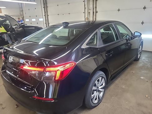 Used 2023 Honda Civic LX image 4