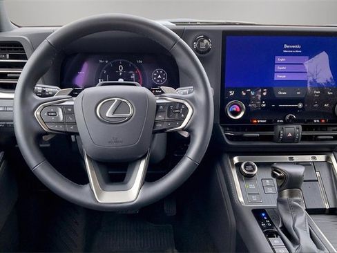 Certified 2025 Lexus GX 550 image 5