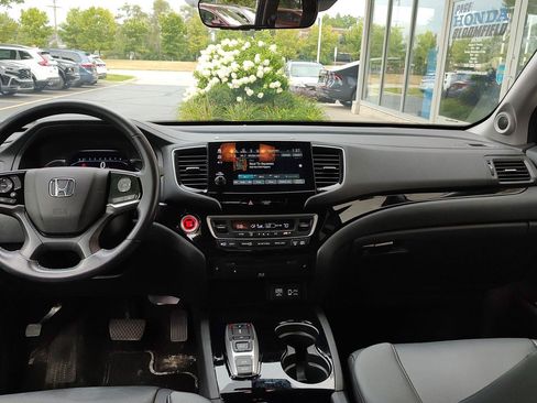 Used 2021 Honda Pilot Touring image 23