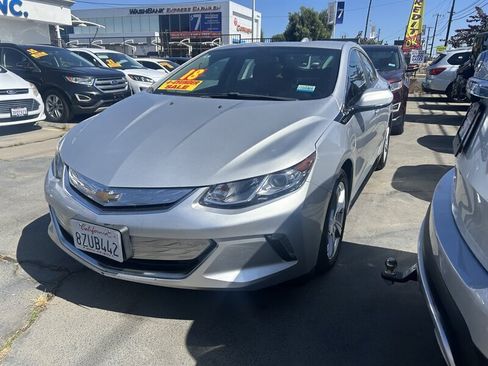 Used 2018 Chevrolet Volt LT image 33
