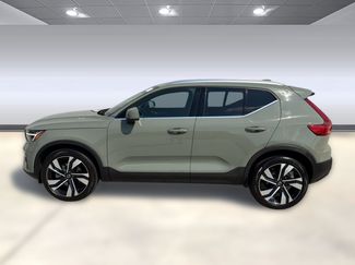 Used 2023 Volvo XC40 B5 Plus w/ Protection Package Premier AWD/4WD video 2