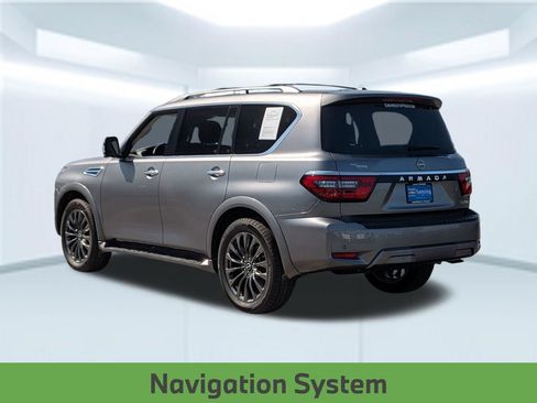Used 2024 Nissan Armada Platinum w/ Captain's Chairs Package RWD image 3