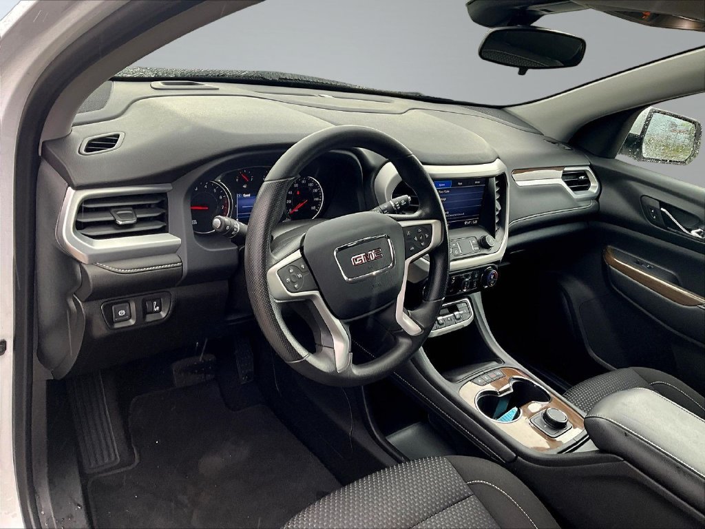 Used 2023 GMC Acadia SLE FWD image 22