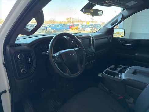 Used 2020 Chevrolet Silverado 1500 Custom Trail Boss w/ Custom Convenience Package image 6