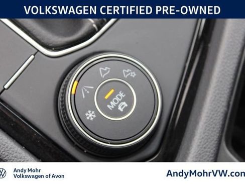 Used 2023 Volkswagen Taos SEL AWD/4WD image 46