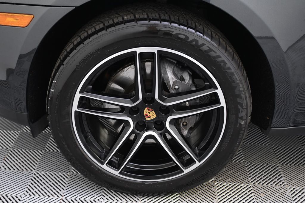 Used 2021 Porsche Macan AWD/4WD image 20