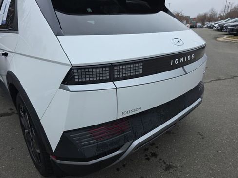 Used 2022 Hyundai Ioniq 5 SE image 45