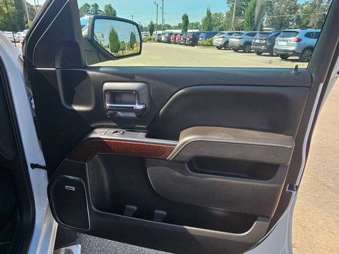 Used 2017 GMC Sierra 1500 SLT AWD/4WD image 3