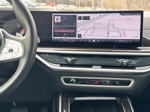 Certified 2025 BMW X7 xDrive40i image 21