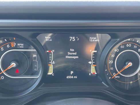 Used 2025 Jeep Gladiator Mojave w/ Convenience Group AWD/4WD image 19