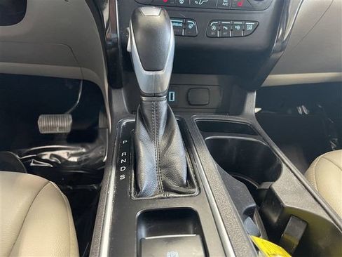 Used 2019 Ford Escape Titanium AWD/4WD image 19