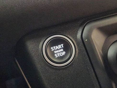 Used 2023 Land Rover Defender 110 X-Dynamic SE image 20