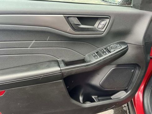 Used 2023 Ford Escape Active image 17