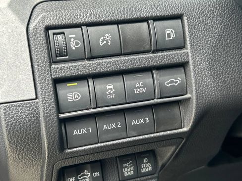 Used 2024 Toyota Tacoma 4x4 Double Cab Hybrid image 26