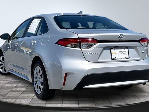 Used 2022 Toyota Corolla LE FWD image 12