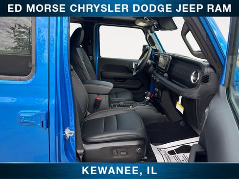 New 2025 Jeep Gladiator Sport image 15