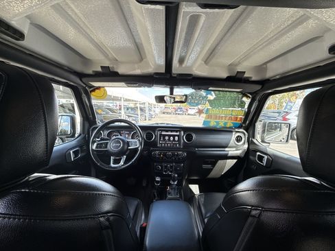 Used 2021 Jeep Wrangler Unlimited Sahara w/ Uconnect 4C Nav & Sound Group image 19