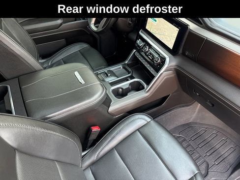 Used 2024 GMC Sierra 2500 Denali w/ Denali Reserve Package image 17