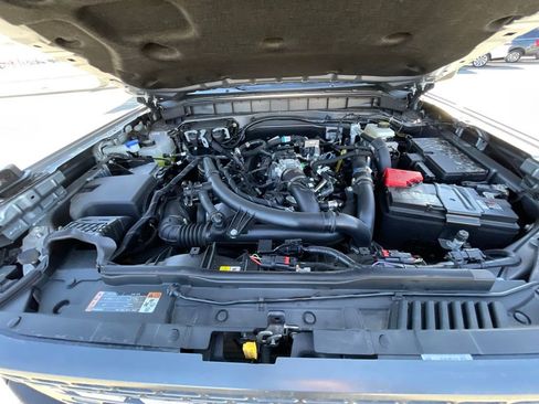 Used 2024 Ford Bronco Badlands image 33