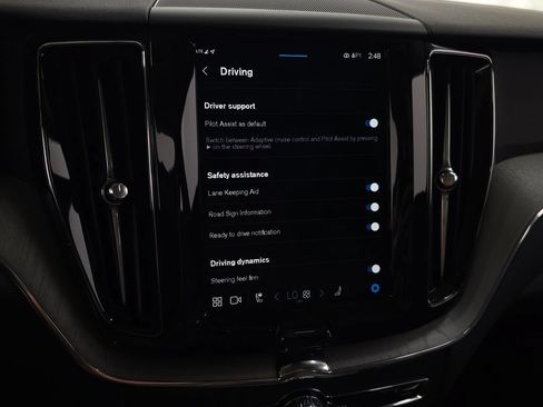 Certified 2025 Volvo XC60 B5 Plus AWD/4WD image 23