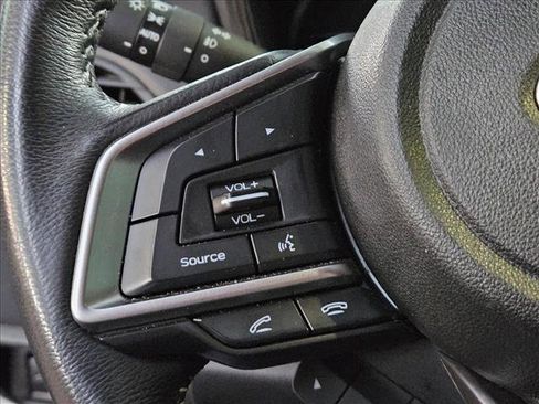 Used 2022 Subaru Outback Premium image 11