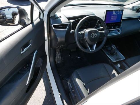 Certified 2026 Toyota Corolla Cross XLE w/ Convenience Package AWD/4WD image 10